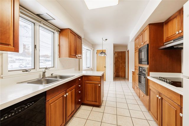 254 Parkview Drive, Penfield, NY 14625