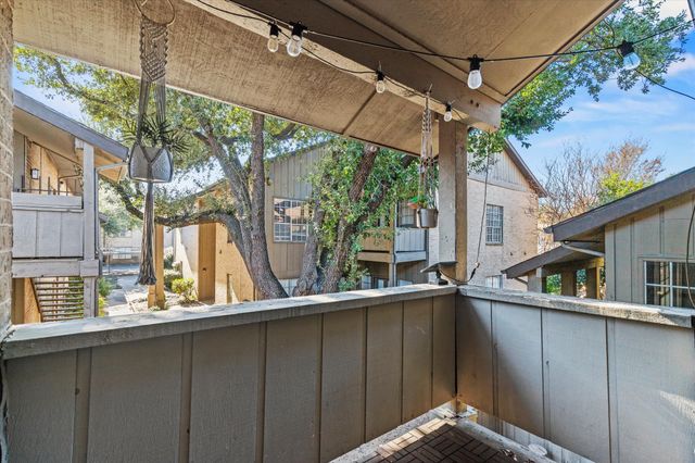 10439 High Hollows Drive 222, Dallas, TX 75230