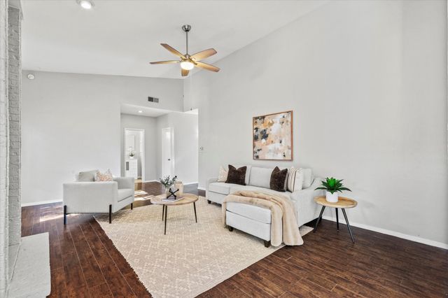 10439 High Hollows Drive 222, Dallas, TX 75230