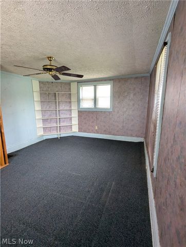 6359 Sittig Avenue, Hubbard, OH 44425