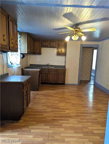 6359 Sittig Avenue, Hubbard, OH 44425
