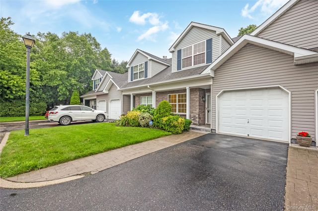 149 Maya Circle, Central Islip, NY 11722