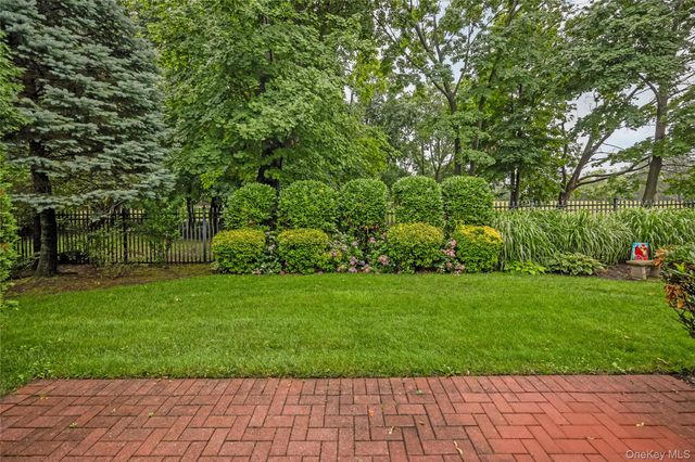149 Maya Circle, Central Islip, NY 11722