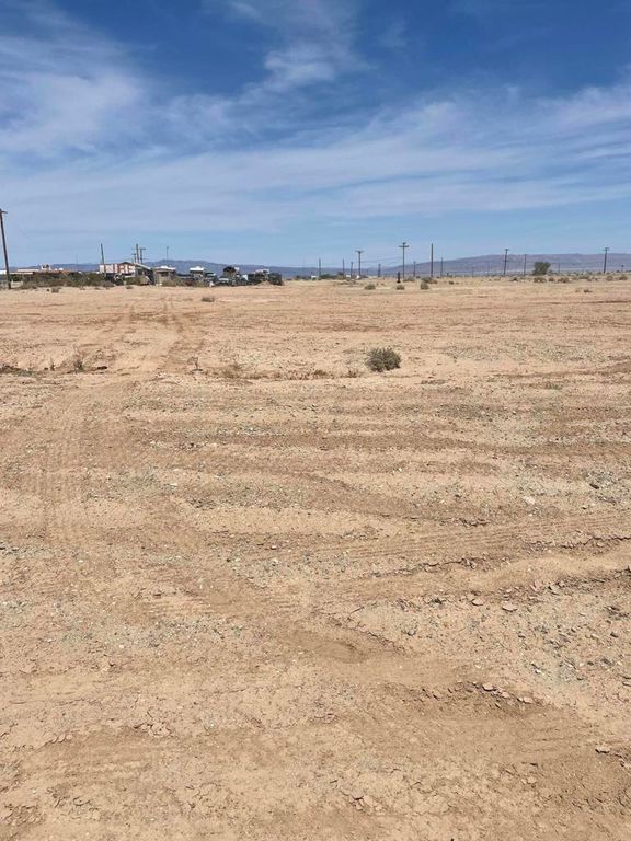 2074 Center Street, Thermal, CA 92274