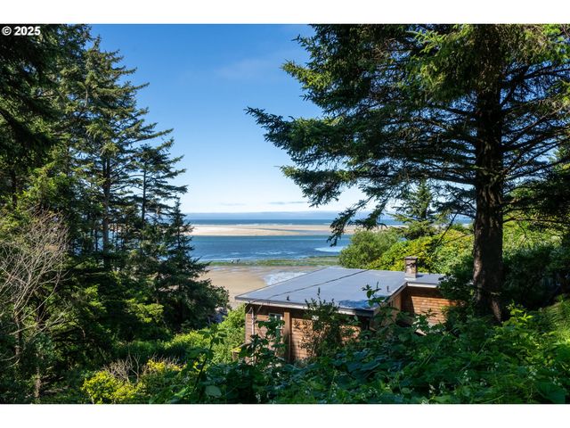 1195 3RD St, Netarts, OR 97143