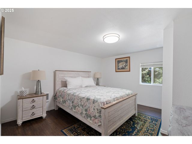 1195 3RD St, Netarts, OR 97143