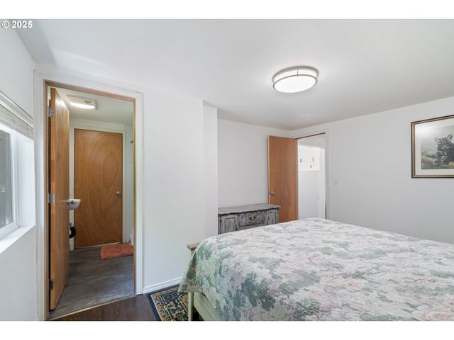 1195 3RD St, Netarts, OR 97143