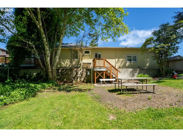 1195 3RD St, Netarts, OR 97143