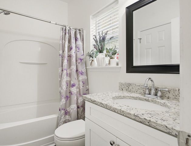 5215 Stonewall Drive, Summerville, SC 29485