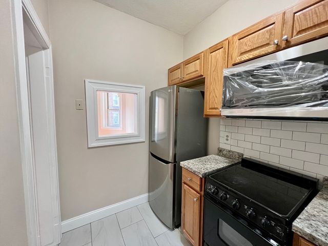 1669 Commonwealth Ave 3, Boston, MA 02135