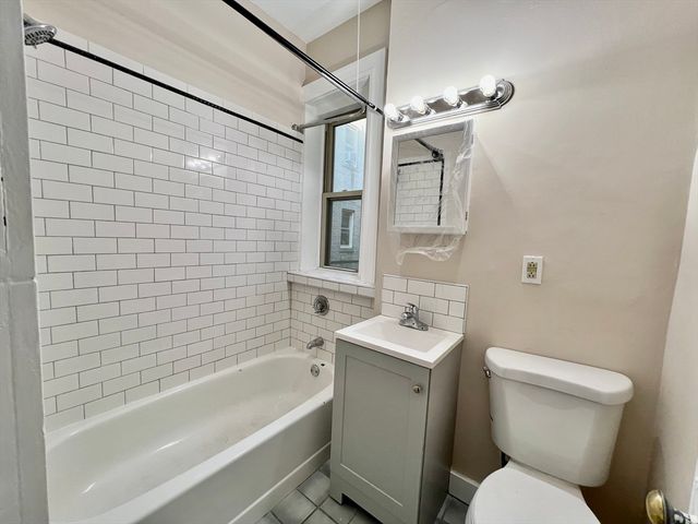 1669 Commonwealth Ave 3, Boston, MA 02135