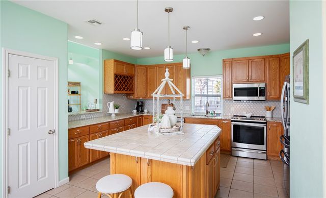 727 Parkplace, Port Aransas, TX 78373