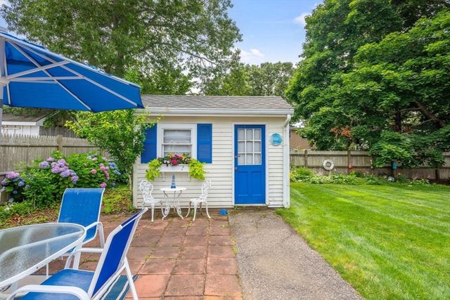 63 Ellsworth Dr, Falmouth, MA 02536