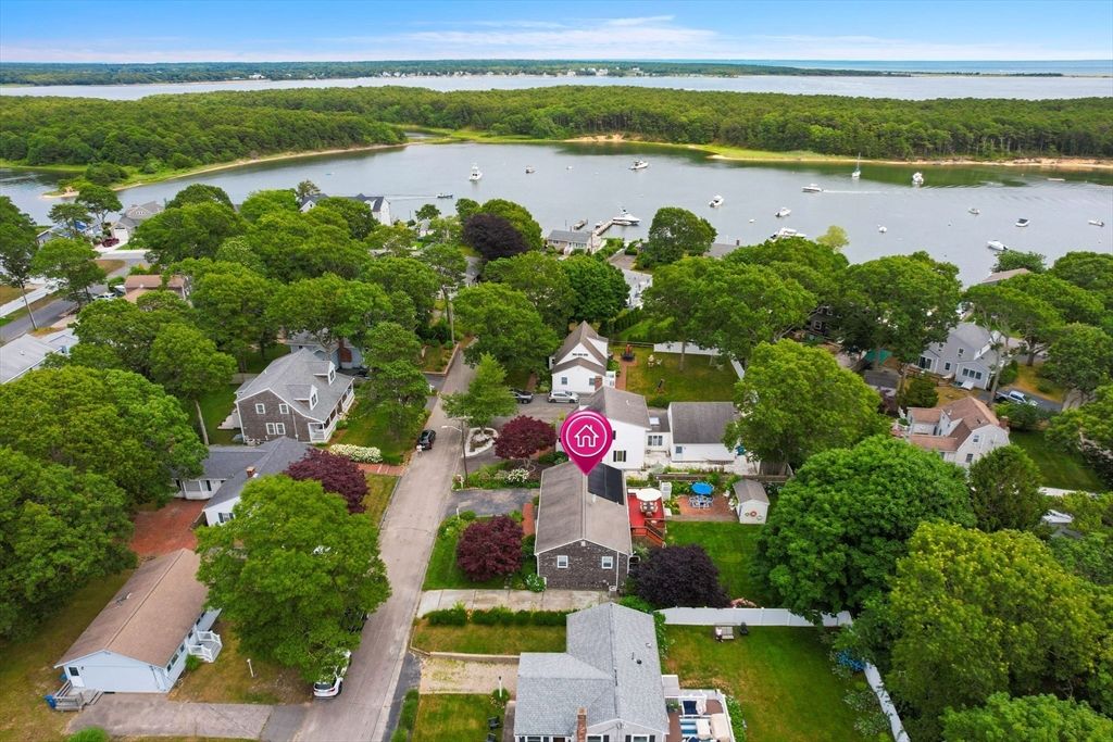 63 Ellsworth Dr, Falmouth, MA 02536