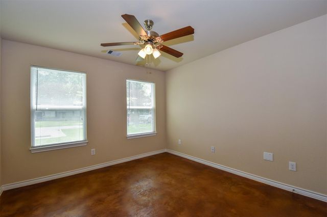 1103 Parkhurst Avenue B, Cleveland, TX 77327