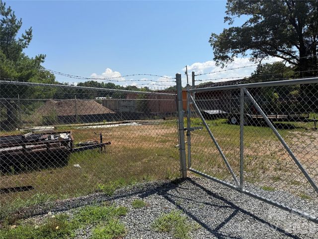 5166 Slanting Bridge Road, Denver, NC 28037