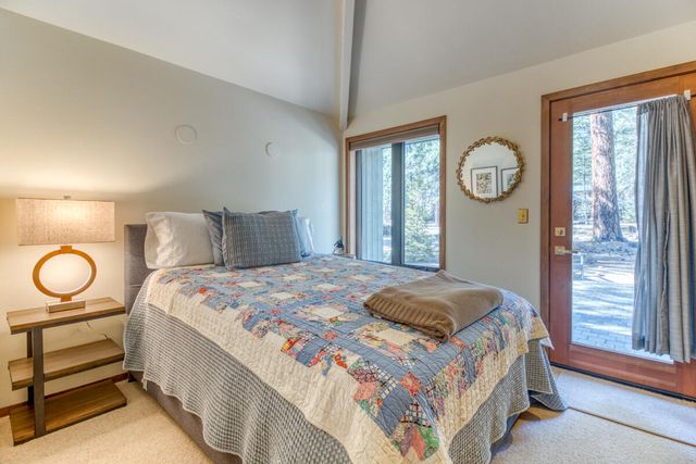 70675 Pasque Flower SM80, Black Butte Ranch, OR 97759