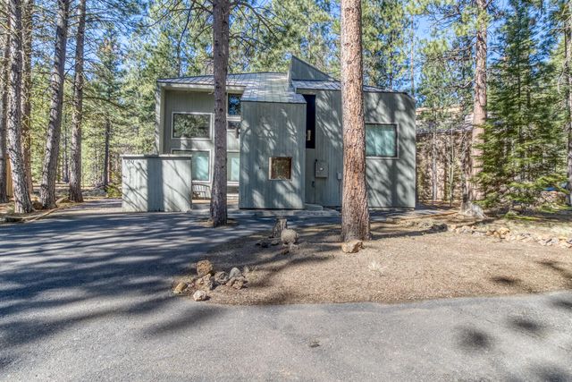 70675 Pasque Flower SM80, Black Butte Ranch, OR 97759