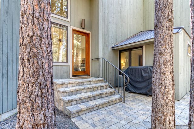 70675 Pasque Flower SM80, Black Butte Ranch, OR 97759