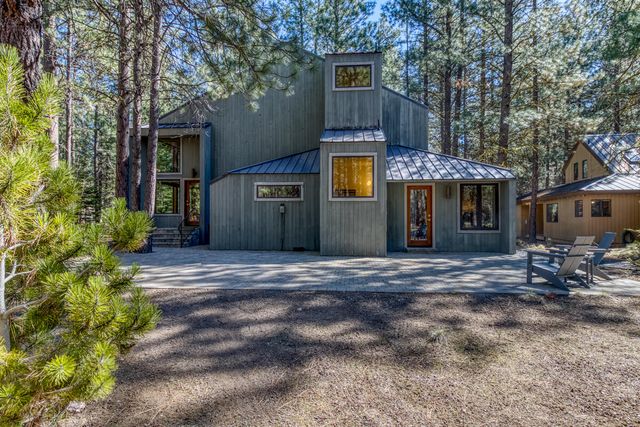 70675 Pasque Flower SM80, Black Butte Ranch, OR 97759