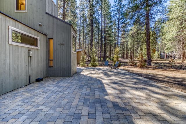 70675 Pasque Flower SM80, Black Butte Ranch, OR 97759