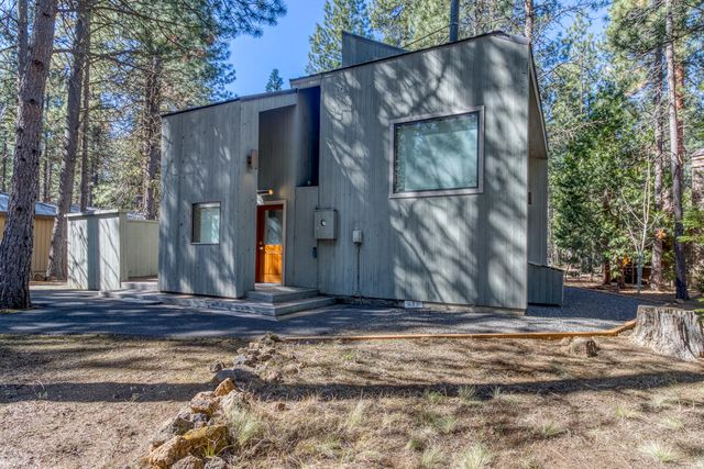 70675 Pasque Flower SM80, Black Butte Ranch, OR 97759