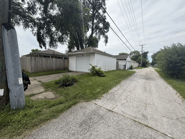 698 E Sibley Boulevard, Dolton, IL 60419