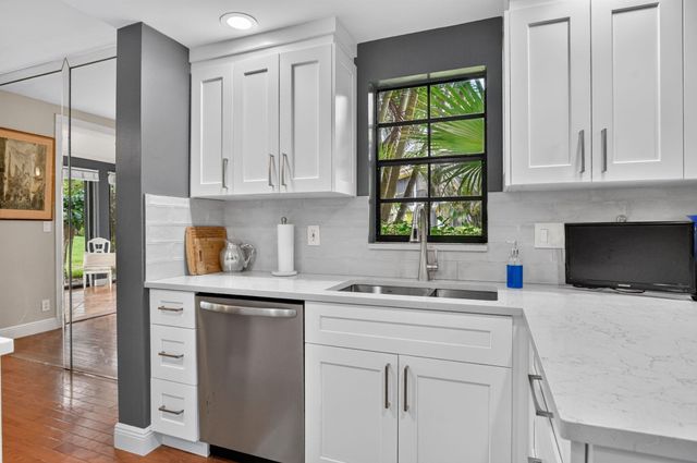 7913 La Mirada Drive, Boca Raton, FL 33433