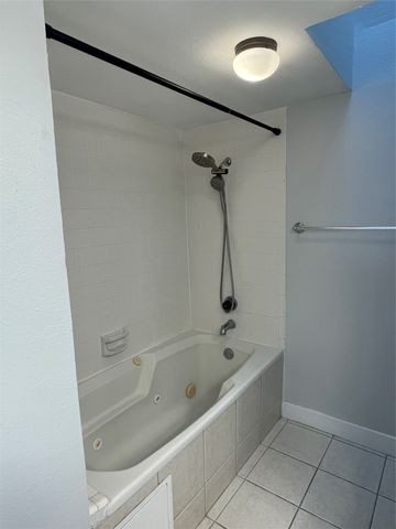 332 W Harwood Road B, Hurst, TX 76054