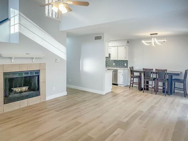 332 W Harwood Road B, Hurst, TX 76054