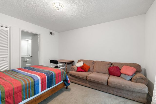 8705 Silverhill LN, Austin, TX 78759