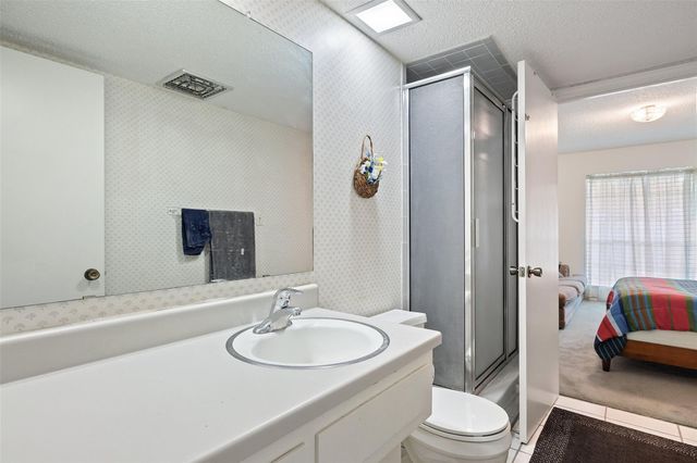 8705 Silverhill LN, Austin, TX 78759