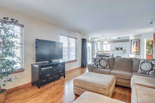 2978 Fairfield Way, Montgomery, IL 60538