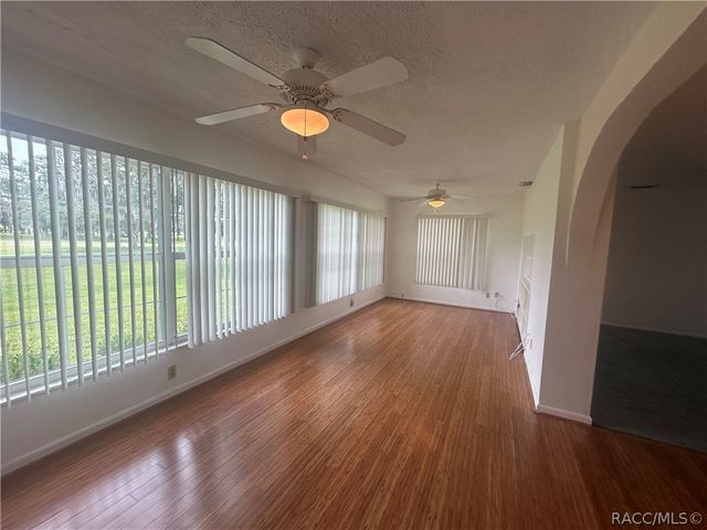 8839 E Sandpiper Drive, Inverness, FL 34450