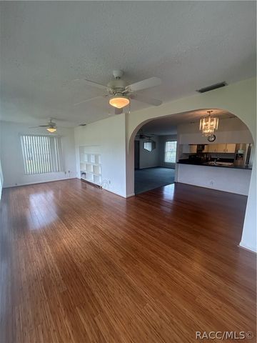 8839 E Sandpiper Drive, Inverness, FL 34450