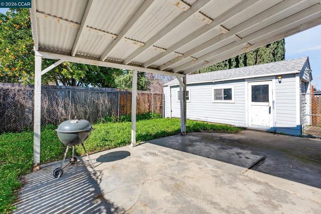 1516 C St, Antioch, CA 94509