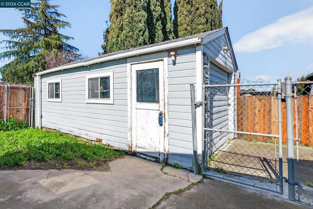 1516 C St, Antioch, CA 94509