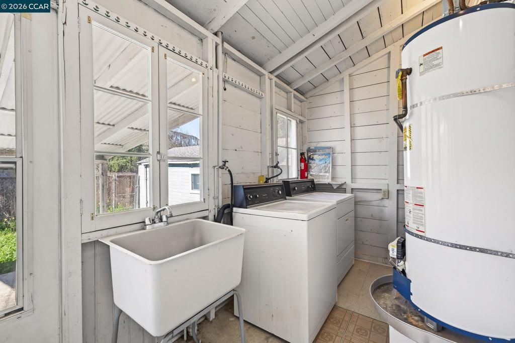 Image 22 of property listing at 1516 C St, Antioch, CA 94509