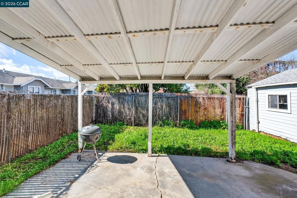 Image 24 of property listing at 1516 C St, Antioch, CA 94509