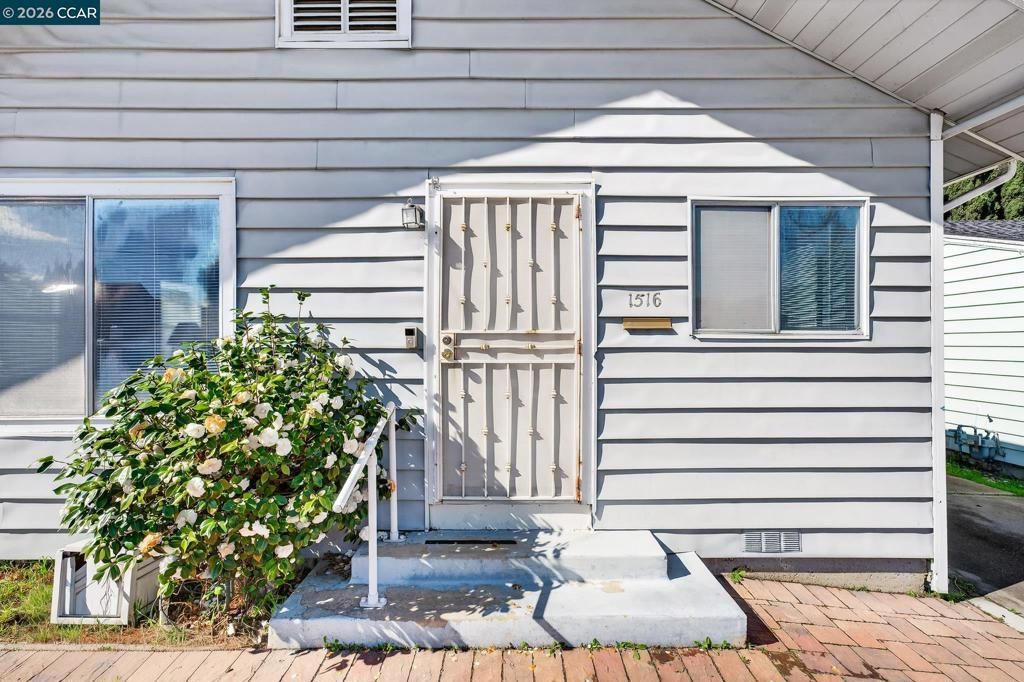 Image 4 of property listing at 1516 C St, Antioch, CA 94509