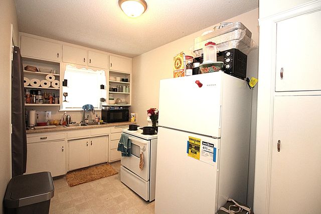 530 S Yale St, Wichita, KS 67218