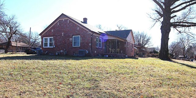 530 S Yale St, Wichita, KS 67218