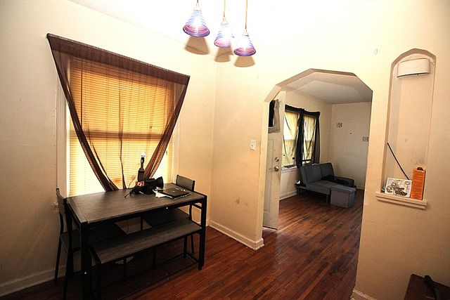 530 S Yale St, Wichita, KS 67218