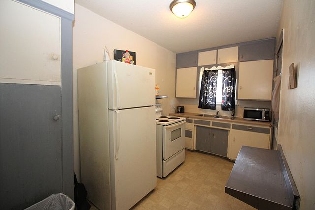 530 S Yale St, Wichita, KS 67218