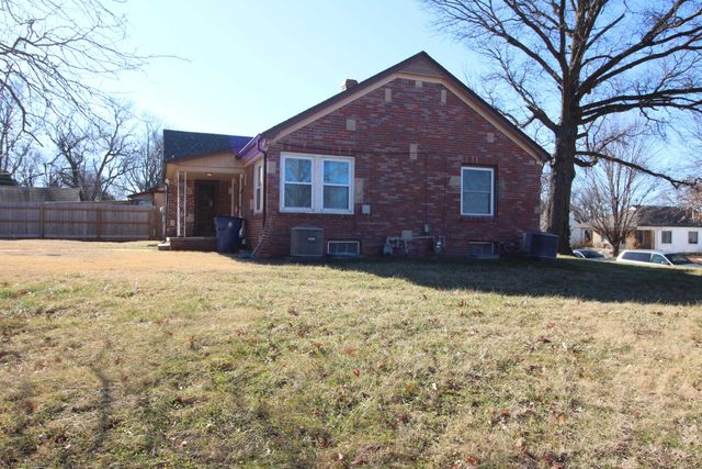 530 S Yale St, Wichita, KS 67218