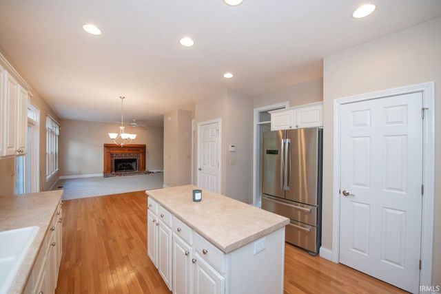 908 Rainbow Court, Lafayette, IN 47904