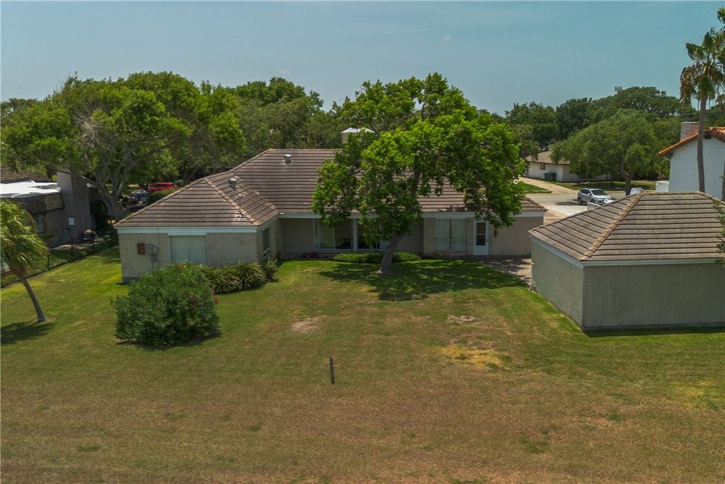 7026 Hathor Dr, Corpus Christi, TX 78412 — photo 5