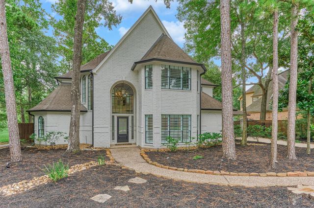 42 Golden Shadow Circle, The Woodlands, TX 77381