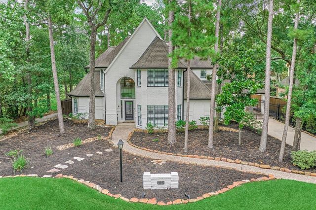 42 Golden Shadow Circle, The Woodlands, TX 77381