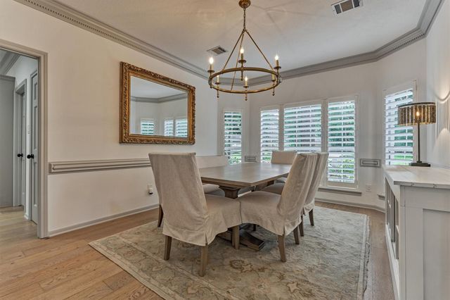 42 Golden Shadow Circle, The Woodlands, TX 77381